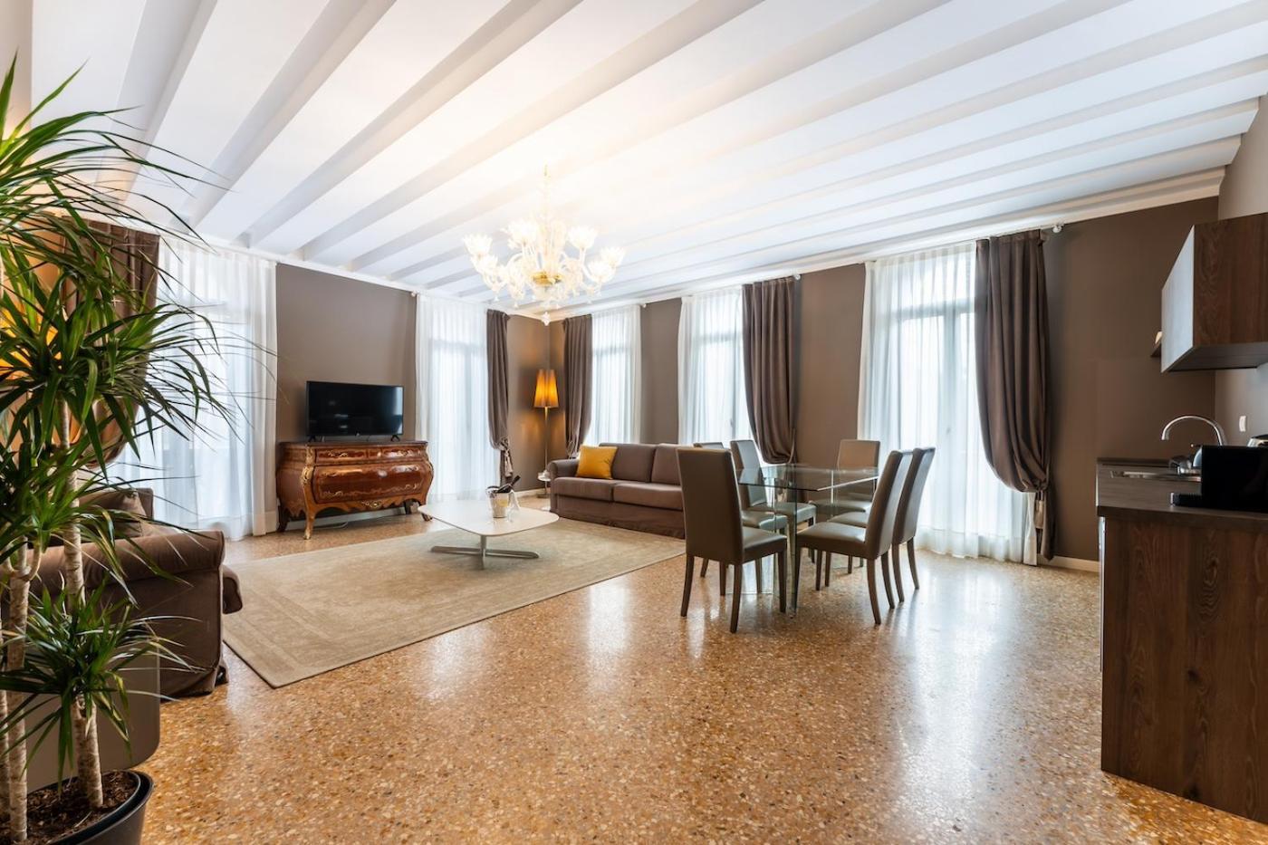 San Teodoro Palace - Luxury Apartments Venedik Dış mekan fotoğraf