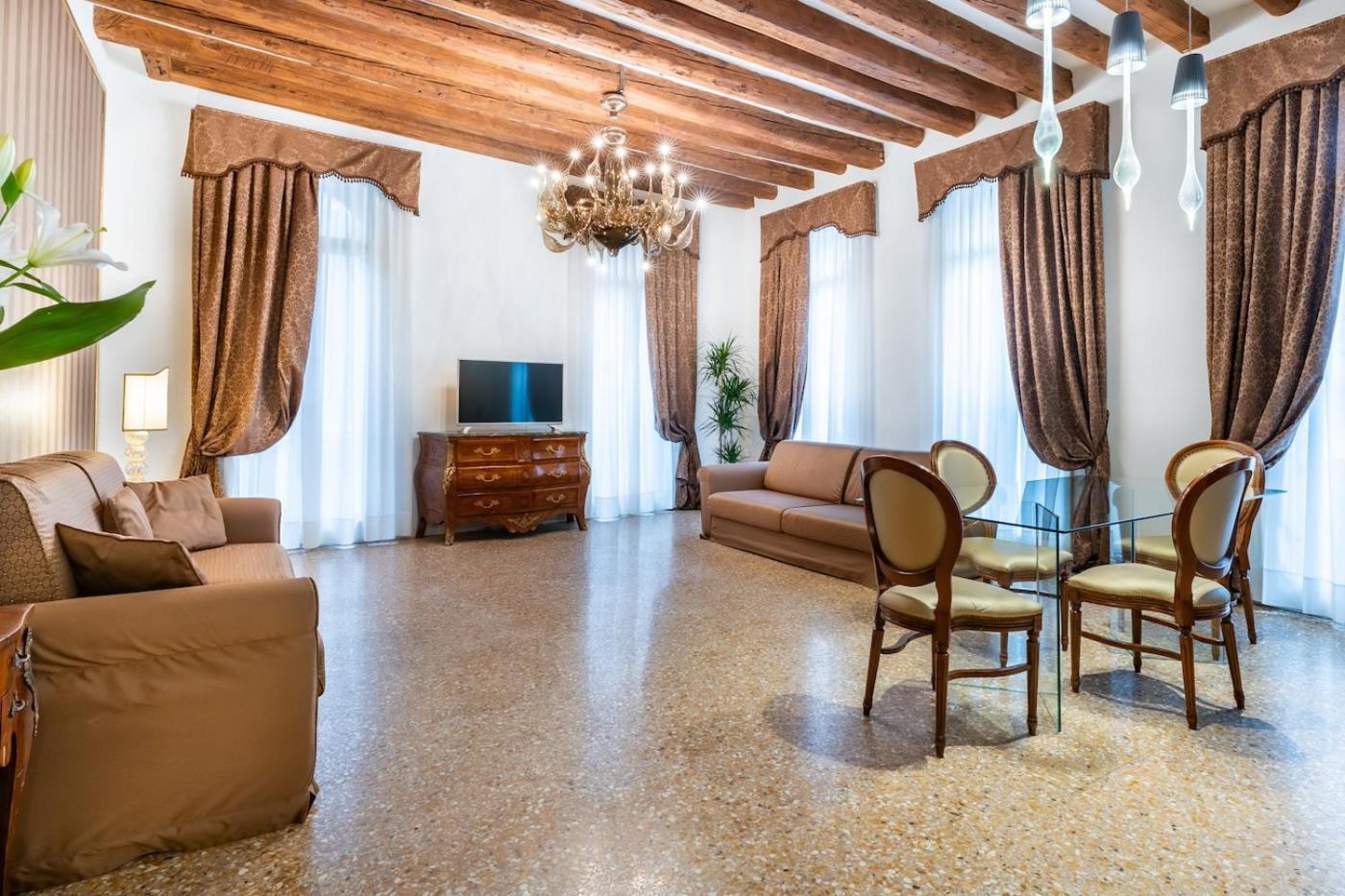 San Teodoro Palace - Luxury Apartments Venedik Dış mekan fotoğraf