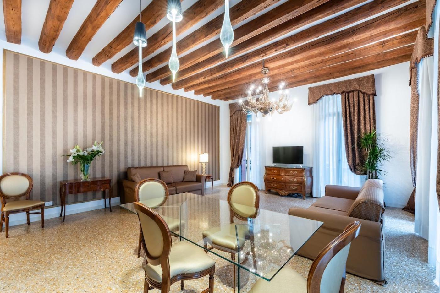 San Teodoro Palace - Luxury Apartments Venedik Dış mekan fotoğraf