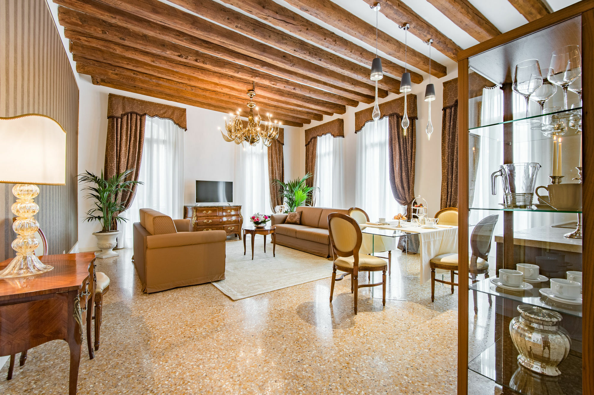 San Teodoro Palace - Luxury Apartments Venedik Dış mekan fotoğraf